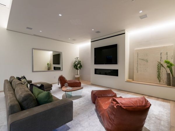 Los Angeles Home 999423