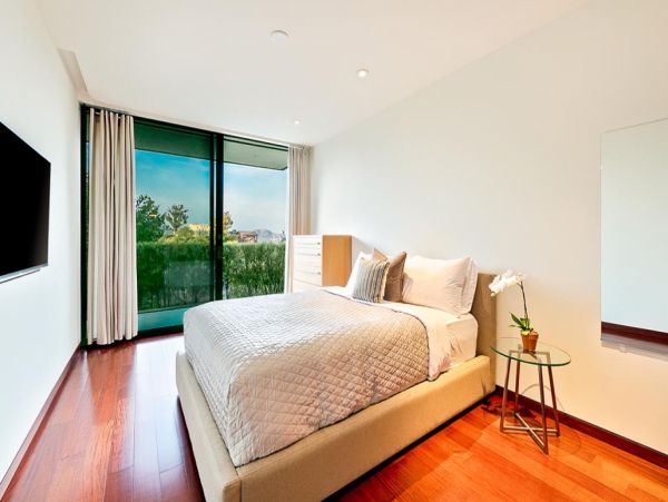 Los Angeles Home 999424