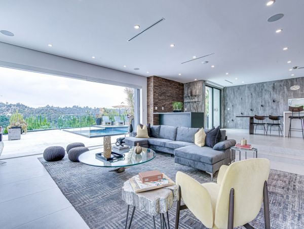 Los Angeles Home 999427