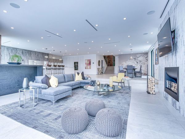 Los Angeles Home 999427