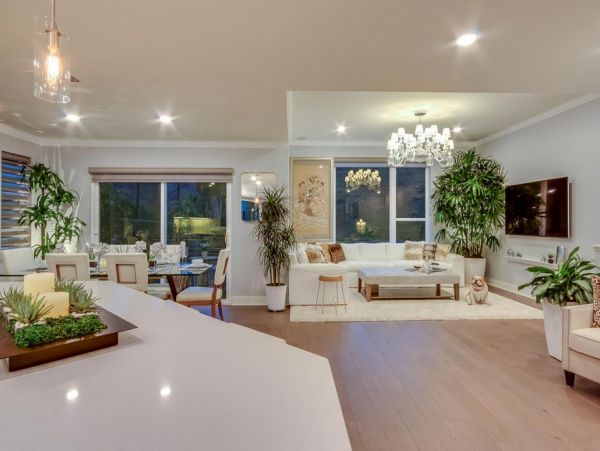 Los Angeles Home 999431