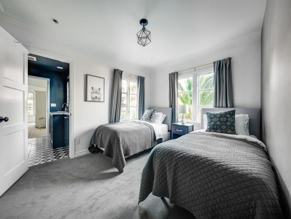 Los Angeles Home 999432