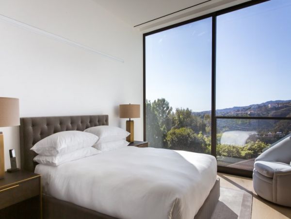 Los Angeles Home 999437