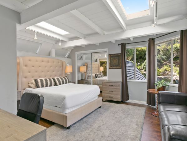 Los Angeles Home 999445