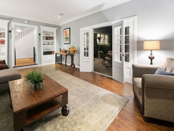 Los Angeles Home 999445