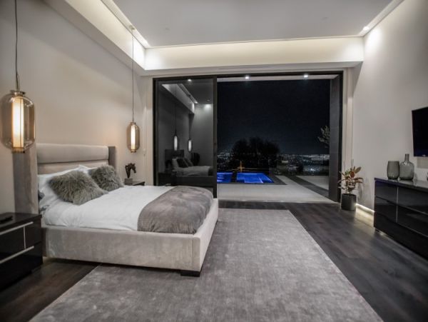 Los Angeles Home 999446