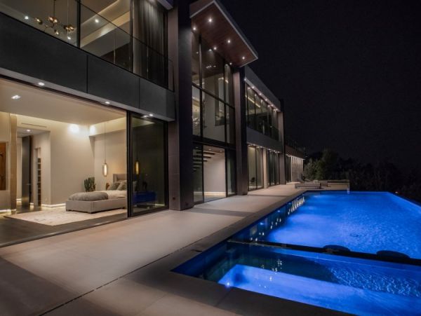 Los Angeles Home 999446