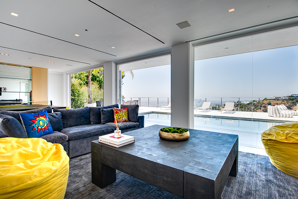 Los Angeles Home 999447