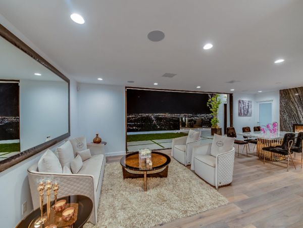 Los Angeles Home 999457