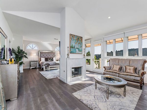 Los Angeles Home 999469