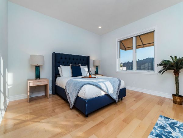 Los Angeles Home 999469