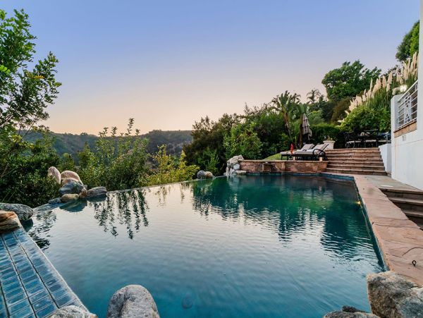 Los Angeles Home 999469