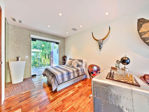Los Angeles Home 999471