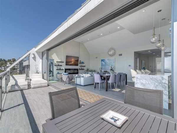 Los Angeles Home 999472