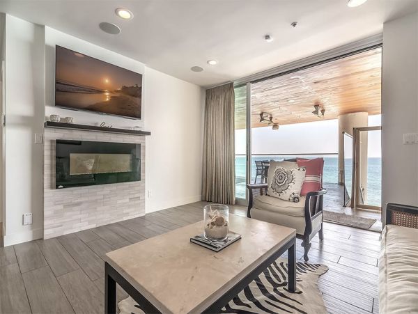 Los Angeles Home 999472