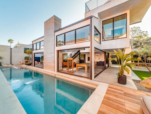 Los Angeles Home 999473