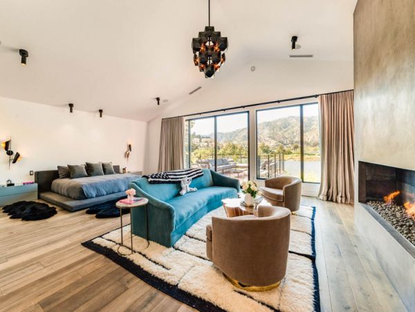Los Angeles Home 999473