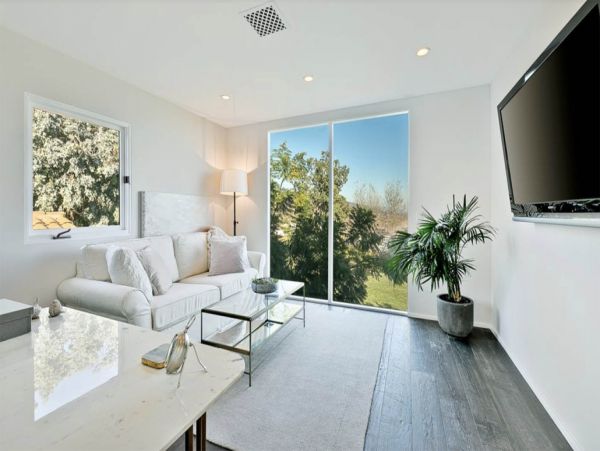 Los Angeles Home 999474