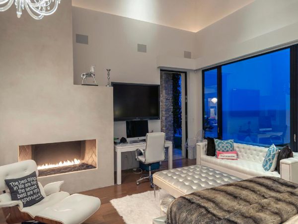Los Angeles Home 999475
