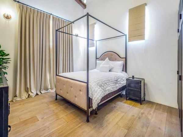 Los Angeles Home 999480
