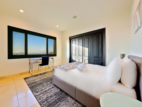 Los Angeles Home 999481