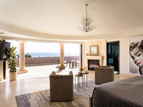 Los Angeles Home 999485