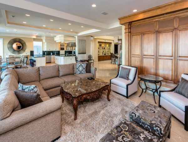 Los Angeles Home 999489