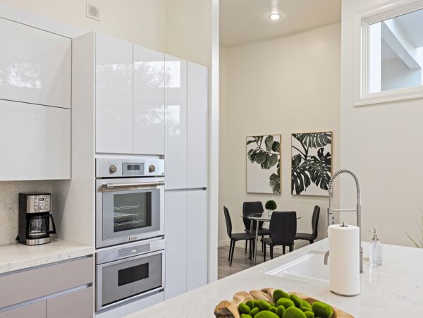 Los Angeles Home 999490