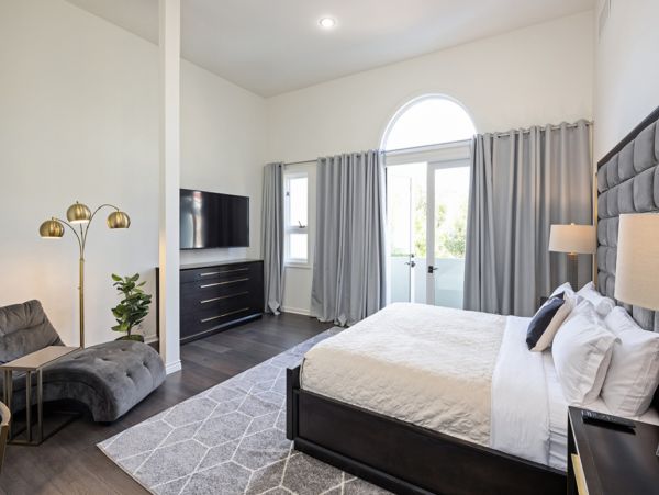 Los Angeles Home 999490