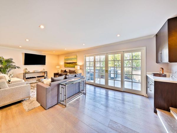 Los Angeles Home 999491