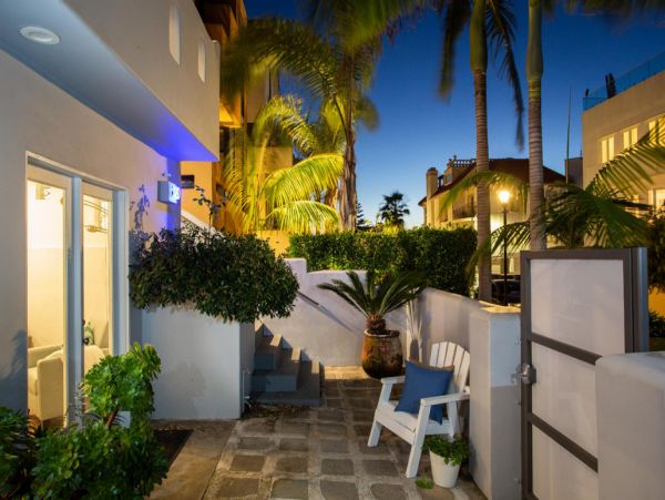 Los Angeles Home 999495