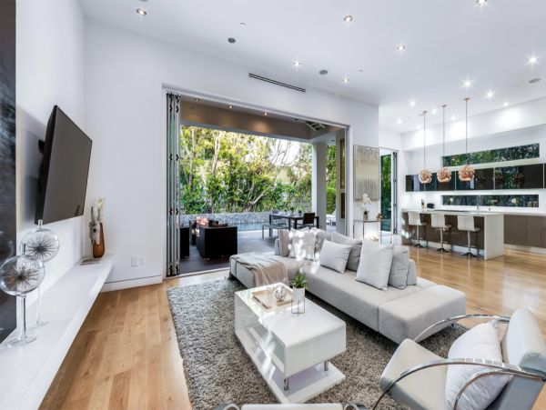 Los Angeles Home 999497