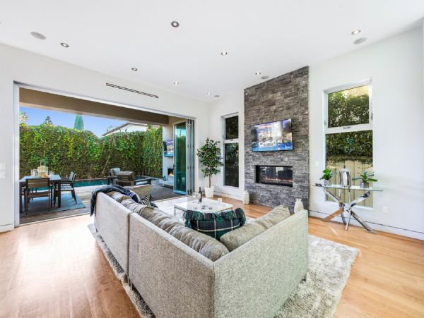 Los Angeles Home 999498