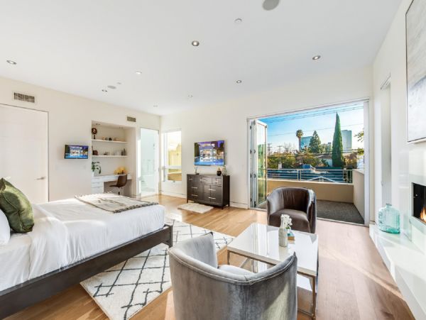 Los Angeles Home 999498