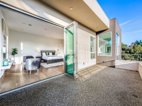 Los Angeles Home 999498