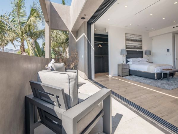 Los Angeles Home 999501