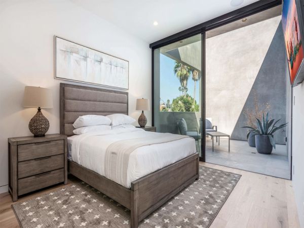 Los Angeles Home 999501