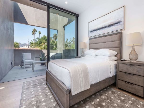Los Angeles Home 999501