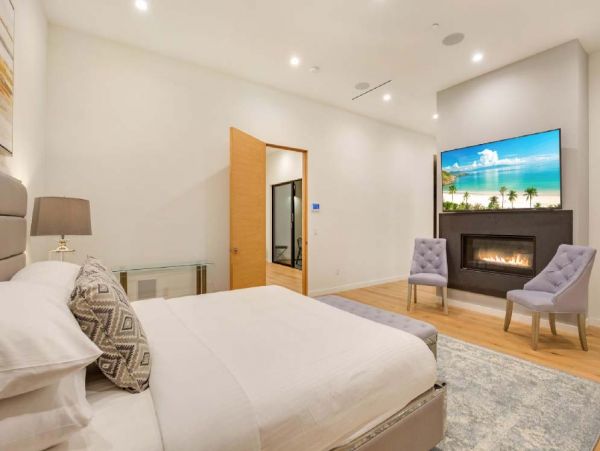 Los Angeles Home 999505