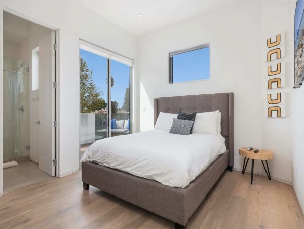Los Angeles Home 999506