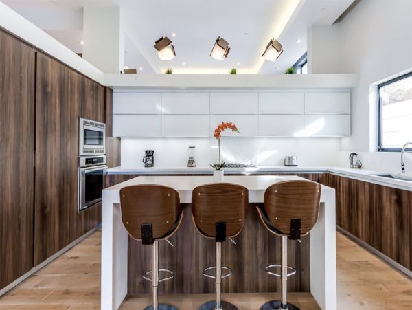 Los Angeles Home 999507