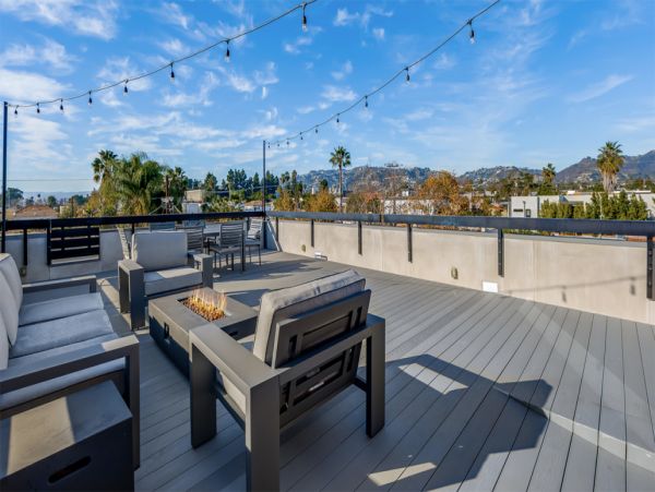 Los Angeles Home 999507
