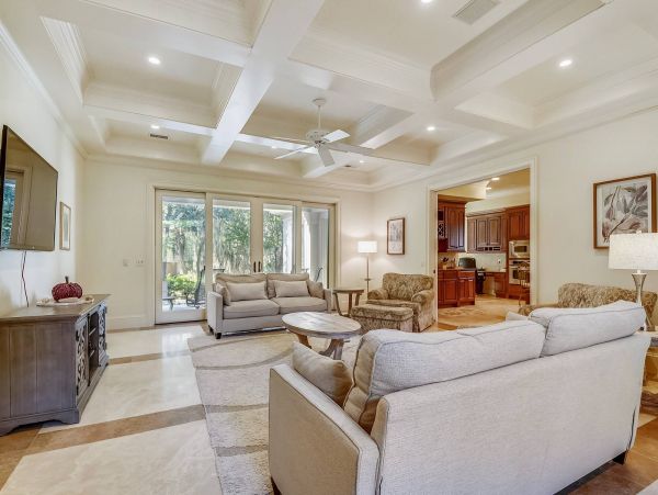 5 Bedroom Exceptional Vacation Pool Home in Hilton Head