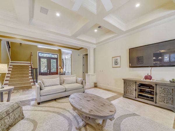 5 Bedroom Exceptional Vacation Pool Home in Hilton Head