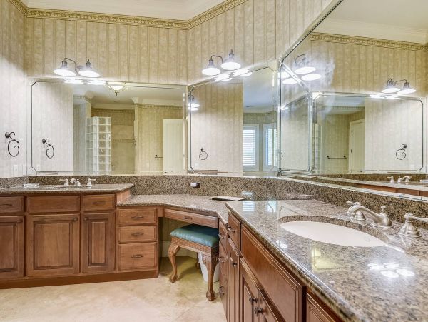 5 Bedroom Exceptional Vacation Pool Home in Hilton Head
