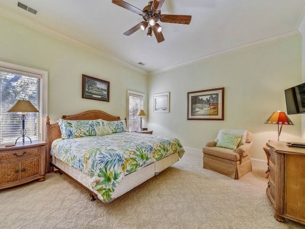 5 Bedroom Exceptional Vacation Pool Home in Hilton Head