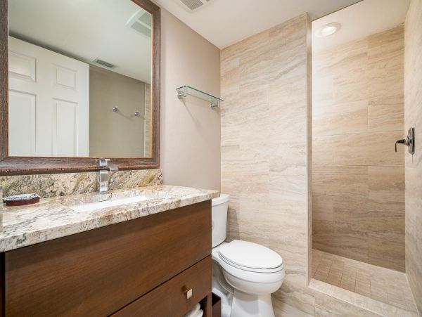 Fort Myers Three Bedroom Vacation Condo Located on Beach