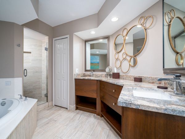 Fort Myers Three Bedroom Vacation Condo Located on Beach