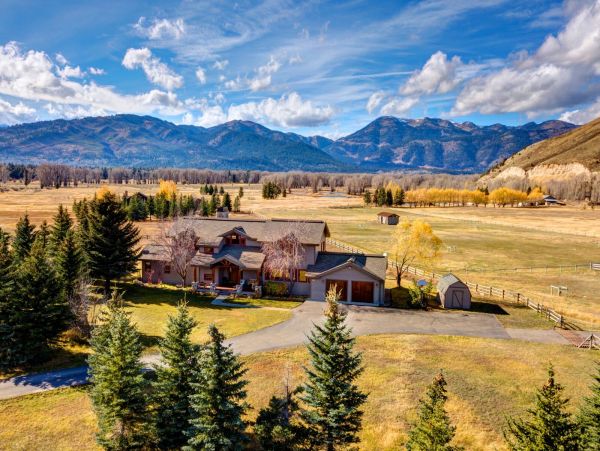 Truly Magnificent Six Bedroom Family Home In Jackson Hole