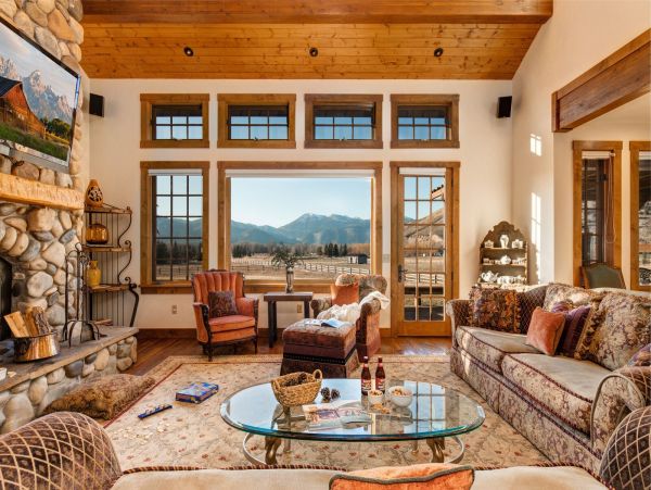 Truly Magnificent Six Bedroom Family Home In Jackson Hole